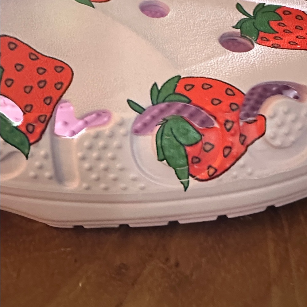 CROCS Pink Clogs with strawberries perfect condition - Picture 2 of 8